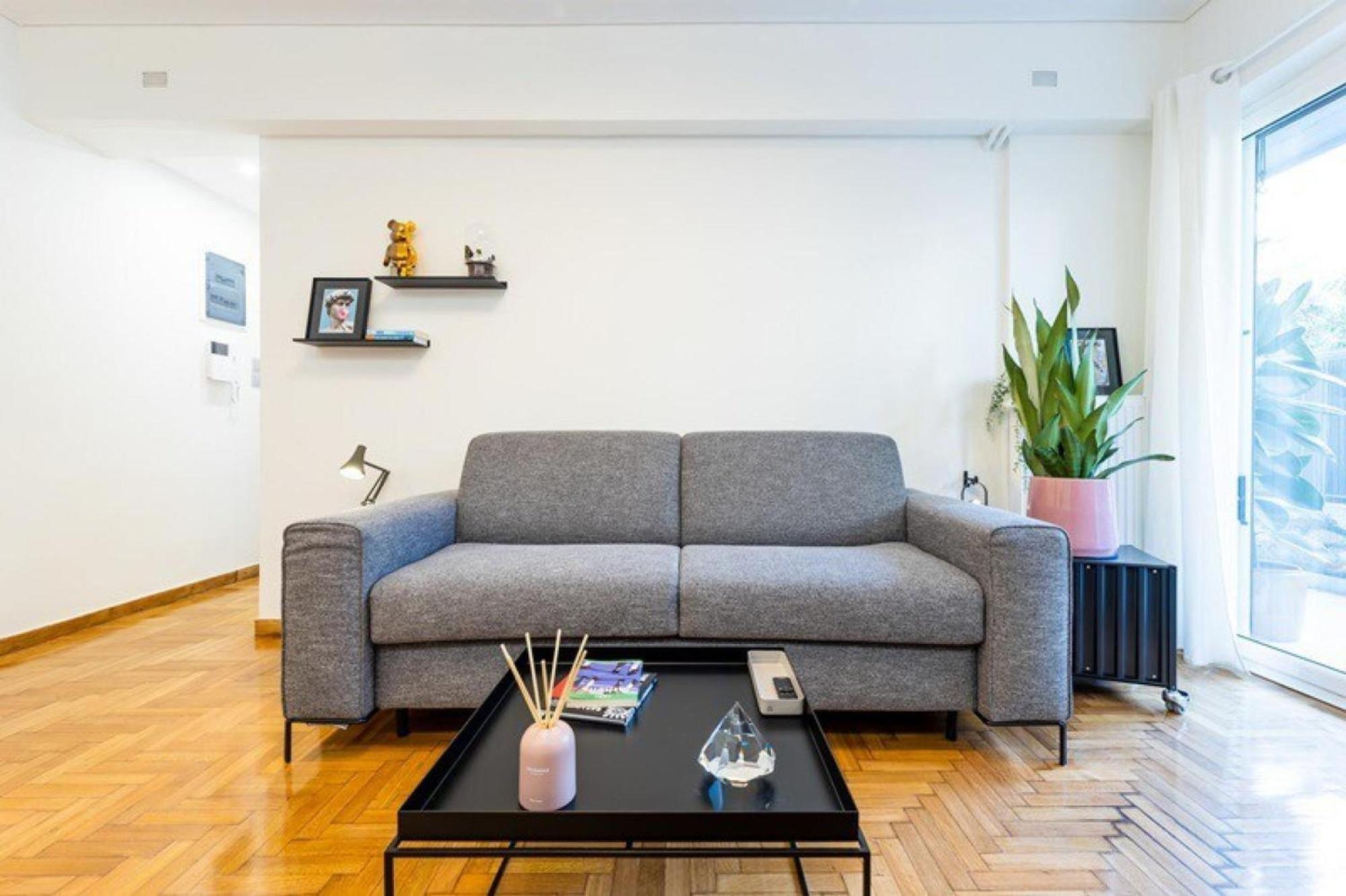 Bright And Stylish In Palaio Faliro