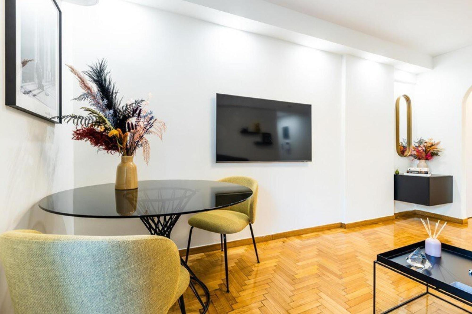 Апартаменты Bright And Stylish In Palaio Faliro Афины